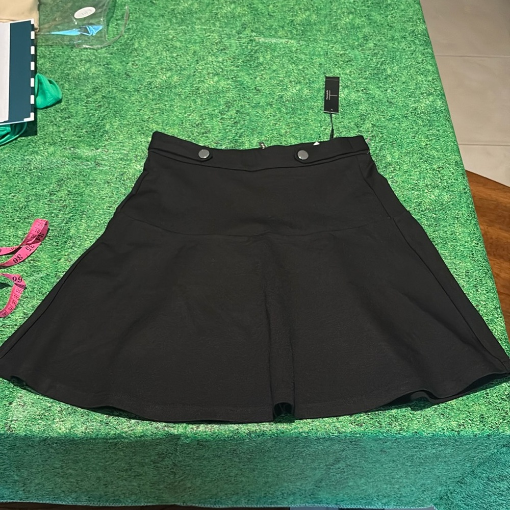 NWT tahari $58 skirt sz 4 1254